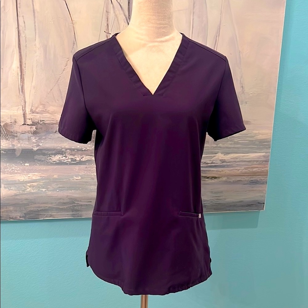 FIGS Casma 3 Pocket Purple Scrub Top, Small